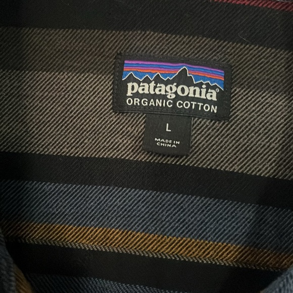 Patagonia multi-striped button down - Picture 2 of 5